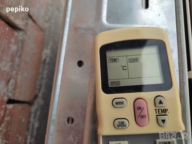 Продавам Употребяван климатик Midea модел MSG-12HR, снимка 2 - Климатици - 44373407