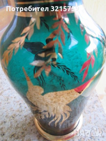 Много красива Кристална ваза ,ръчно рисувана със злато,18см., снимка 3 - Вази - 34837653