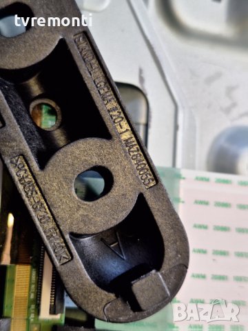 крачета за телевизор LG модел 32LF650V, снимка 2 - Стойки, 3D очила, аксесоари - 44432397