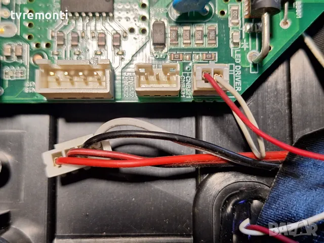 подсветка от дисплей HK315LEDM-JHP8H от телевизор TURBO-X модел TXV-3255, снимка 2 - Части и Платки - 48203739