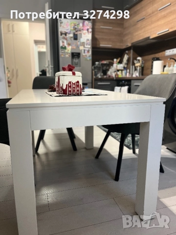 Трапезна разтегателна маса -бял гланц, снимка 2 - Маси - 52720283