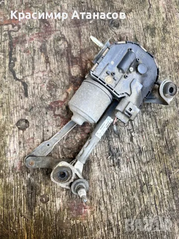 5P0955120B. Механизъм с моторче чистачки дясно за Сеат Алтеа. 2005-2014г. 