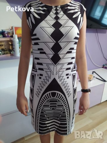 Рокля еластична, снимка 2 - Рокли - 35934909