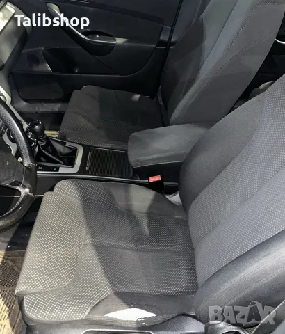 VW Passat b6 комби, снимка 6 - Автомобили и джипове - 51759240