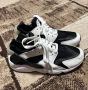 Маратонки Nike Air Huarache, снимка 1