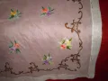 Винтидж ръчно бродирана покривка върху батиста многоцветна бродерия от батиста, снимка 3