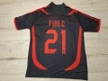 Футболна фланелка на МИЛАН#Андреа Пирло#21#ретро модел сезон 2007/2008!, снимка 1
