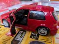 Golf R32 Maisto 1:24, снимка 7