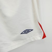 Umbro England спортни къси панталони - M, снимка 2 - Къси панталони - 40254564