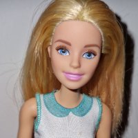 хубава оригинална кукла Барби Мили, снимка 1 - Кукли - 39781164