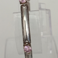 Красива сребърна гривна с розови камъни, снимка 4 - Гривни - 44553565