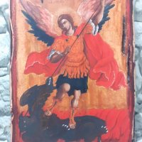 Икона Архангел Михаил убива Дявола 25/18 см, декупаж, уникат, снимка 1 - Икони - 42404494