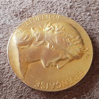 Сребърен позлатен Медал Франция на източното индустриялно общество , снимка 4 - Нумизматика и бонистика - 41343546
