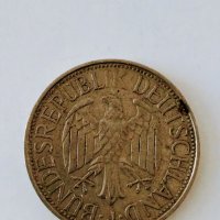Стари Дойче марки монети 1 и 5 от 1950,1976 год.и 1975 год., снимка 3 - Нумизматика и бонистика - 44227420