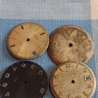 Циферблати 4 броя за ръчен часовник стари редки за КОЛЕКЦИЯ ЧАСТИ 43538, снимка 1 - Антикварни и старинни предмети - 44837073
