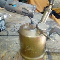 Малка бензиноеа горелка от месинг, снимка 1 - Антикварни и старинни предмети - 41121896
