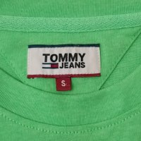 Tommy Jeans Badge Logo T-Shirt оригинална тениска S памучна фланелка, снимка 4 - Тениски - 44177101