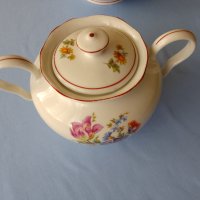  Стар Порцеланов чайник и захарница за чай , снимка 13 - Антикварни и старинни предмети - 41417845