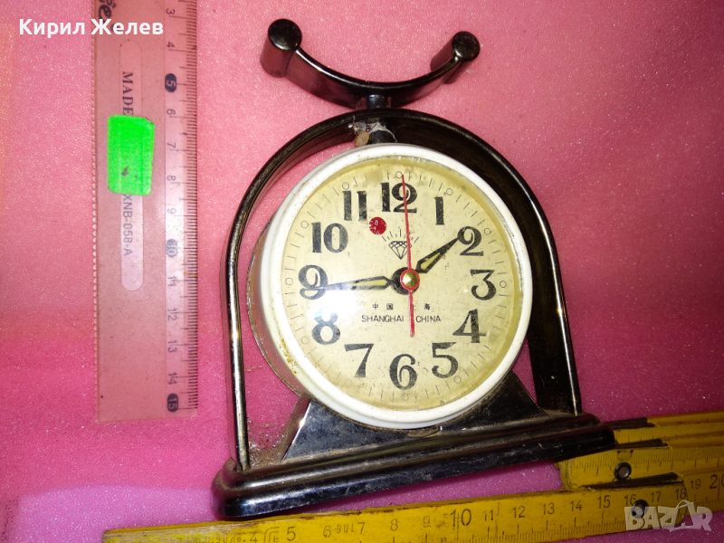 SHANGHAI CHINA Стар РЯДЪК КОЛЕКЦИОНЕРСКИ РЕТРО МЕХАНИЧЕН КИТАЙСКИ БУДИЛНИК ШАНХАЙ 30479, снимка 1