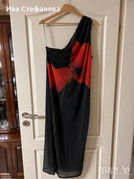 Интересна черна еластична нова с етикета ежедневна елегантна рокля 3Д 3D червен мак , снимка 1