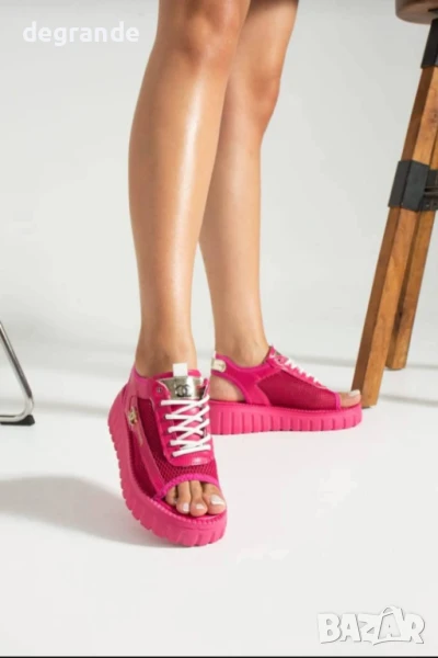 Дамски сандали Chanel в розово черно и бяло., снимка 1