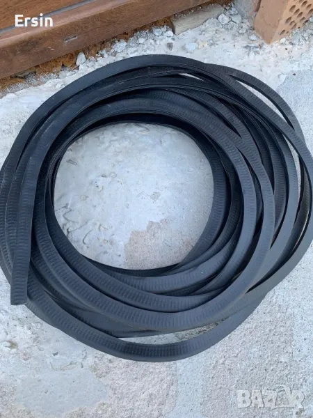 Специален Гумен профил с метална вложка  за Кемпер и Караван  цена за метър 25.00 лева, снимка 1