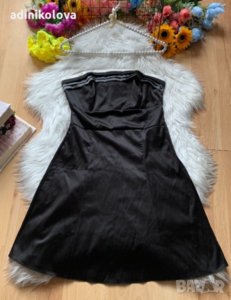 Сатенена рокля, снимка 1