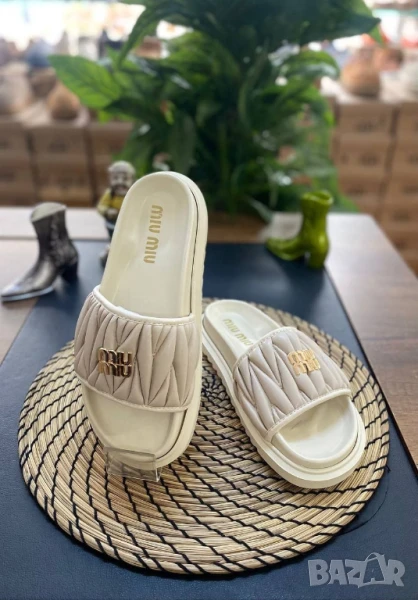 чехли Miu Miu , снимка 1