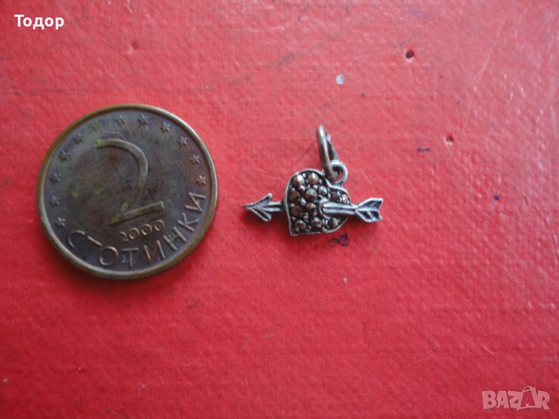 Сребърна висулка медальон  марказити 830, снимка 1