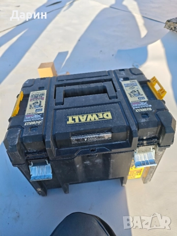 Перфоратор DCH-333 комплект с кутия, 2 батерии и батерия , снимка 5 - Бормашини - 52528572