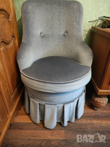 Кокетно ретро канапе, снимка 5 - Дивани и мека мебел - 51485025