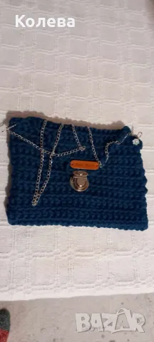 Ръчно плетени чантички, снимка 2 - Чанти - 49558754