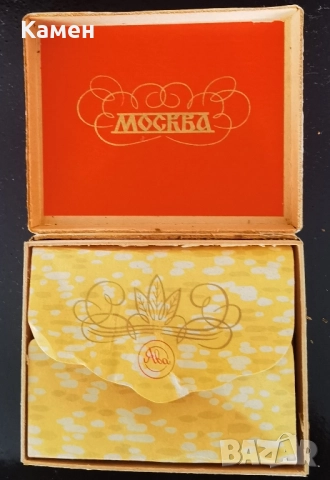 Кутия от цигари"Москва", снимка 3 - Антикварни и старинни предмети - 51881061