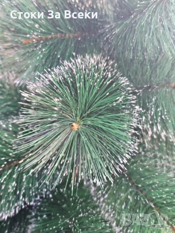 Заснежена коледна елха с бели връхчета и здрава стойка, снимка 9 - Декорация за дома - 52262327