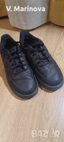 Детски маратонки Nike, снимка 4 - Детски маратонки - 52531917