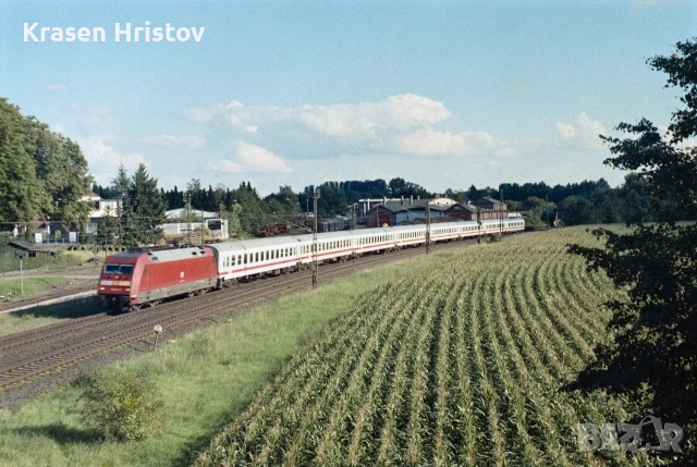 Nikon F-601, снимка 9 - Фотоапарати - 52631952