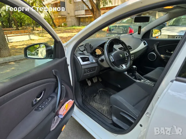Renault Megane 1.5 dCi 110кс, снимка 9 - Автомобили и джипове - 56058730