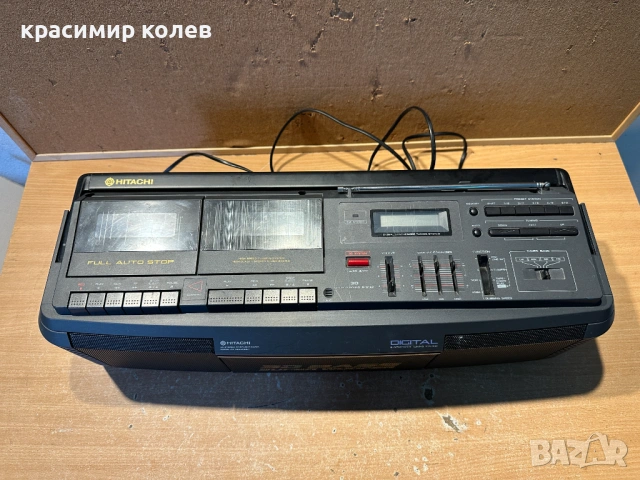 радиокасетофон "HITACHI TRK-3D35E", снимка 3 - Радиокасетофони, транзистори - 53737040