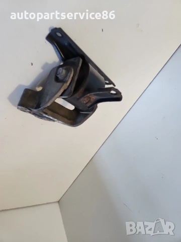 Дясна тампон на двигател за Peugeot 4007 2.2 HDI (2009), снимка 2 - Части - 53645714