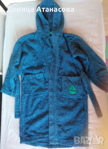 Тениски, потници, бански, къси панталони, халат, ризка с папийонка, шапка Спайдърмен размер 122/128, снимка 10 - Детски тениски и потници - 36740066