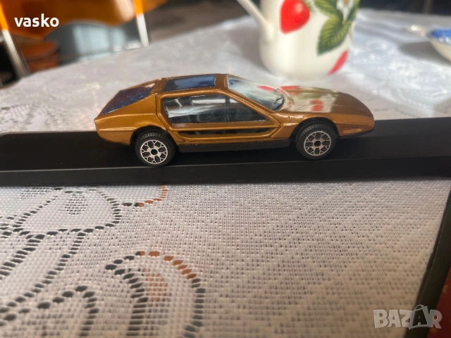 Polistil 1:43 Lamborghini Marzal Bertone, снимка 3 - Колекции - 53220170
