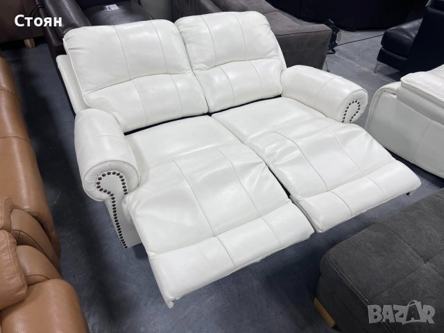 Бял кожен диван двойка с ръчен релаксиращ механизъм, снимка 4 - Дивани и мека мебел - 41376680