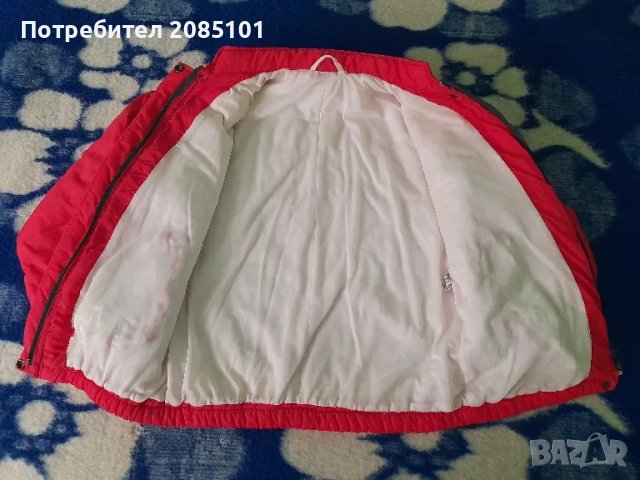 Детско яке, снимка 2 - Детски якета и елеци - 48502222