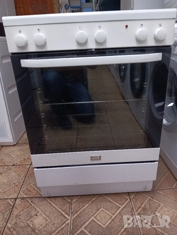 Като нова свободно стояща печка с керамичен плот Voss с две години гаранция!, снимка 5 - Печки, фурни - 53568249