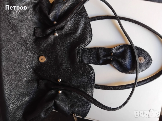 Дамска чанта, модел на Prada, снимка 4 - Чанти - 53792683