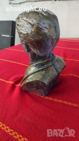 Бюстове на Христо Ботев и Васил Левски , снимка 7 - Статуетки - 52514835