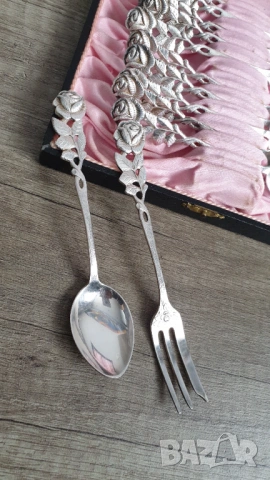 Комплект посребрени десертни вилички и лъжички, снимка 4 - Антикварни и старинни предмети - 53440683