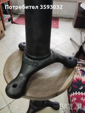 автентична табуретка Singer , снимка 2 - Колекции - 49540325