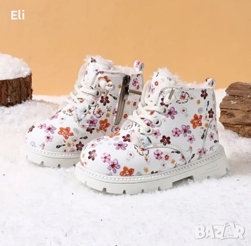 Чисто нови зимни ботушки / в черно и в бяло