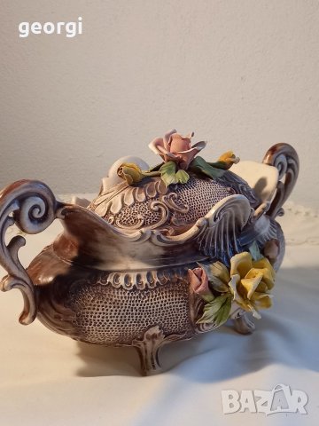 Антична италианска бисквитиера V. Bassano , снимка 4 - Декорация за дома - 36030613